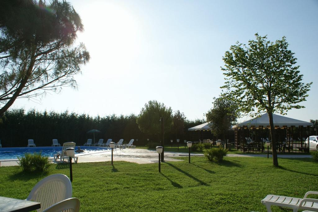 Koko Hotel Lido Di Savio Eksteriør billede